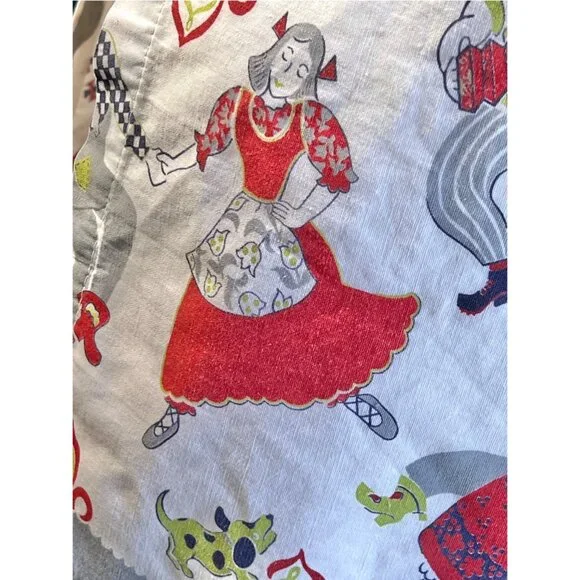 950s Cotton Apron With Folk Art Italian Style Dance Music Print  Red Trim VTG - Picture 16 of 16